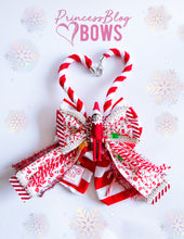 Load image into Gallery viewer, Elf bow necklace
