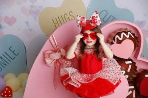 Love kiss Fascinator