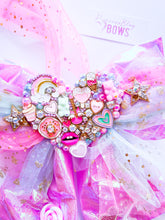 Load image into Gallery viewer, Super Girly Bow necklace
