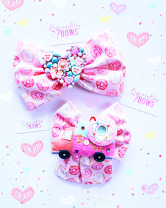 Donuts bows