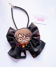 Load image into Gallery viewer, Harry Necklace Bow
