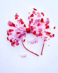 Hearts messy bow